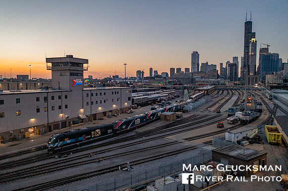 Amtrak Train 4, Siemens ALC-42 AMTK 301 (First Day), Chicago, IL