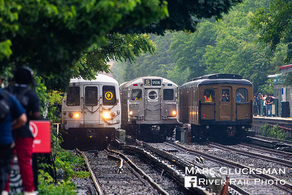 MTA NYCT Subway/NYTM Parade Of Trains