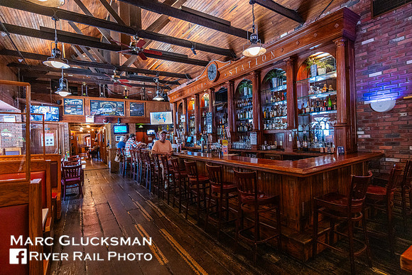 Valhalla Crossing Restaurant, Valhalla, New York
