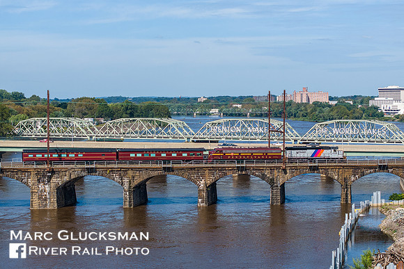 NJTR 4108 and Juniata Terminal Equipment, Delaware River, Trenton, New Jersey