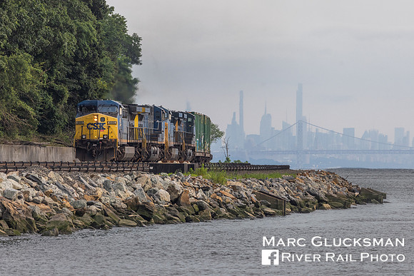 CSX Hudson Line Freight, Dobbs Ferry, New York
