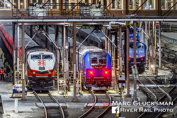 MNR Siemens SC42-DM, MNCW 228 (NH) 302 (SC42-DM), Croton Harmon, New York