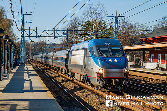 Amtrak Northeast Regional, AMTK 661, Old Greenwich, Connecticut