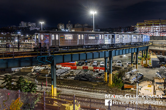 MTA NYCT Subway R-62A, 207 Street Flyover, New York, New York