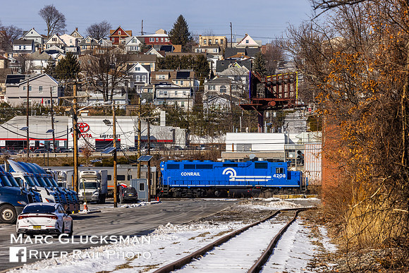 NJT Train 2108 NJTR 4208 (Conrail Heritage), Seamans Lead, Wood-Ridge, New Jersey