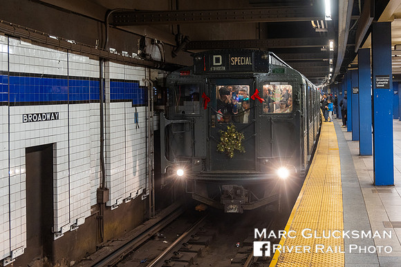 MTA NYCT Subway NY Transit Museum, 2023 Holiday Nostalgia Train, New York, NY