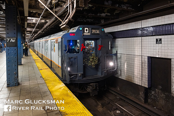 MTA NYCT Subway NY Transit Museum, 2023 Holiday Nostalgia Train, New York, NY