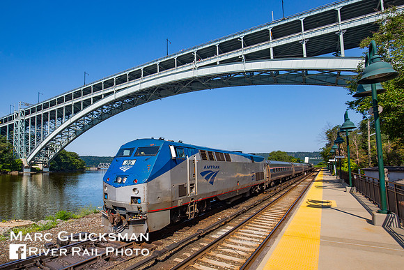 Amtrak Empire Train, Spuyten Duyvil, New York, New York