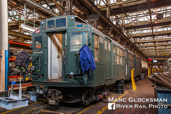 MTA NYCT Subway R-6-3 1000, 207 Street Shop, New York, NY