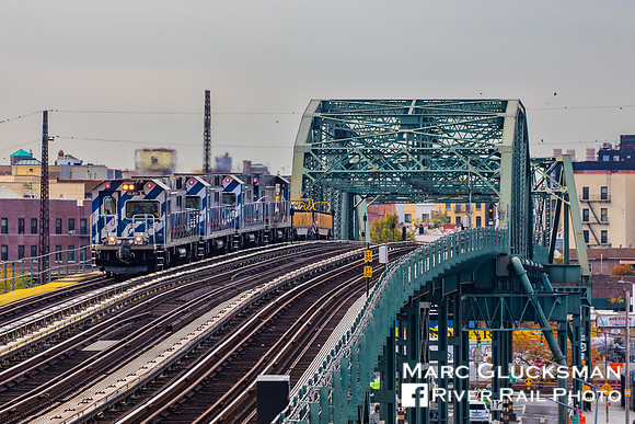 MTA NYCT Subway R-156s, Bronx River, Bronx, New York