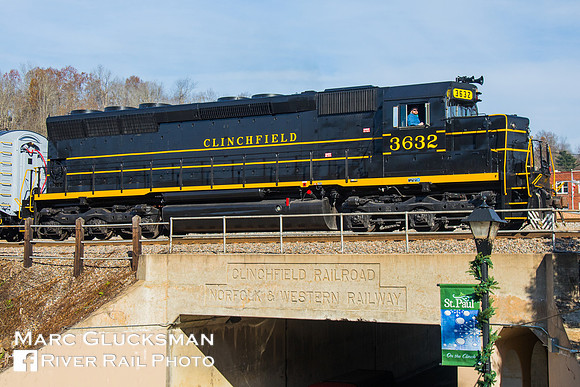 Clinchfield 3432, 2017 CSX Santa Train, St. Paul, Virginia