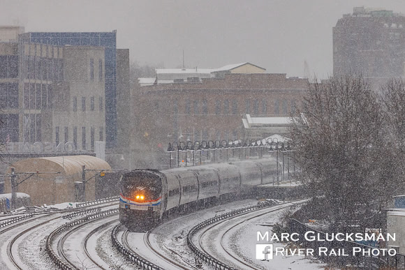 Amtrak 69 (Adirondack), AMRK 702, Yonkers, New York