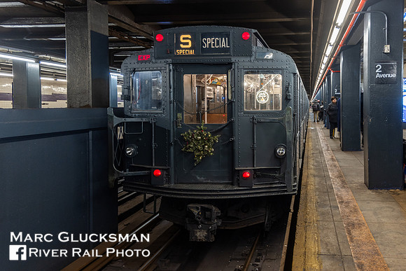 New York Transit Museum 2024 Holiday Nostalgia Train, 2nd Avenue