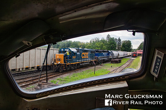 Housatonic Railroad HRRC, NX-12, CSXT 2667, Lenox, Massachusetts