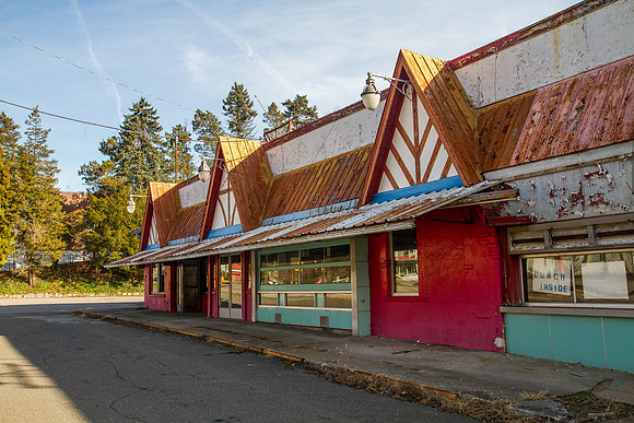 Red Apple Rest, Southfields, Tuxedo, New York.