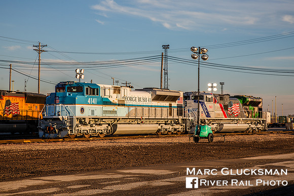 UP 4141 (George Bush 41) and 1943 (Flag), Proviso, Illinois