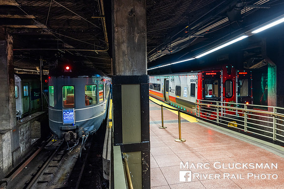 MNR Employee Holiday Train, URHS Hickory Creek, and Holiday Lights Train GCT