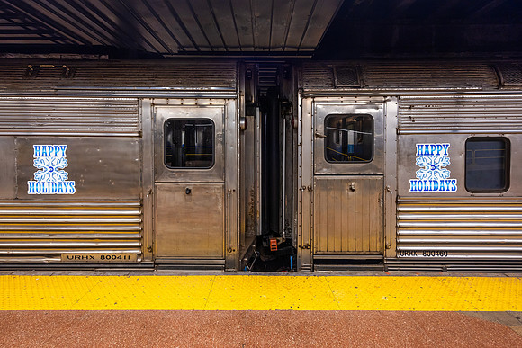 MTA Metro-North Railroad, MNR Holiday Train, Grand Central Terminal, NYC 43 & Swift Stream