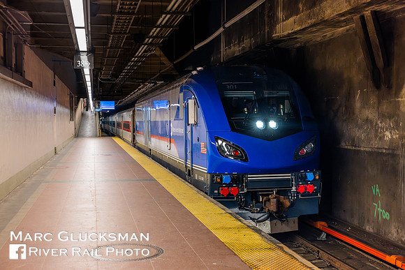 MNR Siemens SC42-DM, MNCW 301, Grand Central Terminal, New York, New York