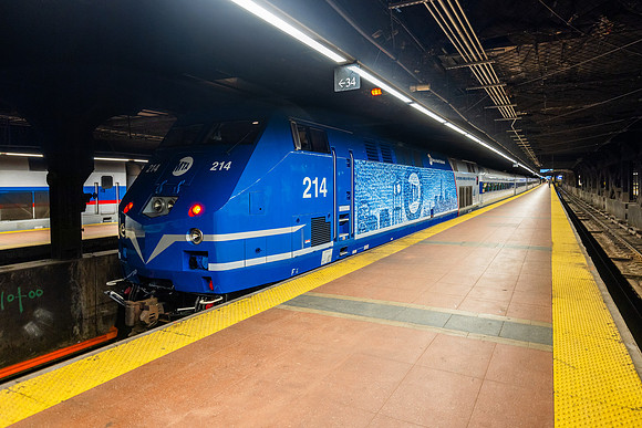MTA Metro-North Railroad, MNR Holiday Train, Grand Central Terminal, MNCW 214-MN1