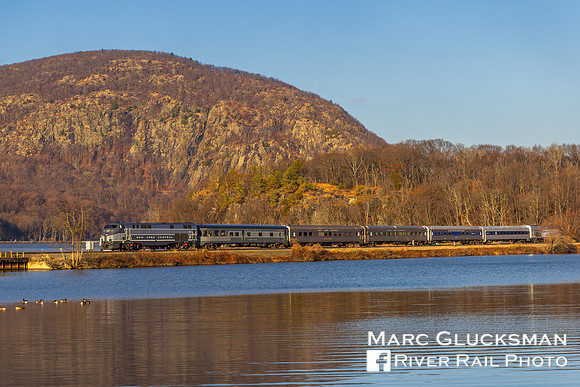MNR Employee Holiday Train, MNCW 211, Cold Spring, New York
