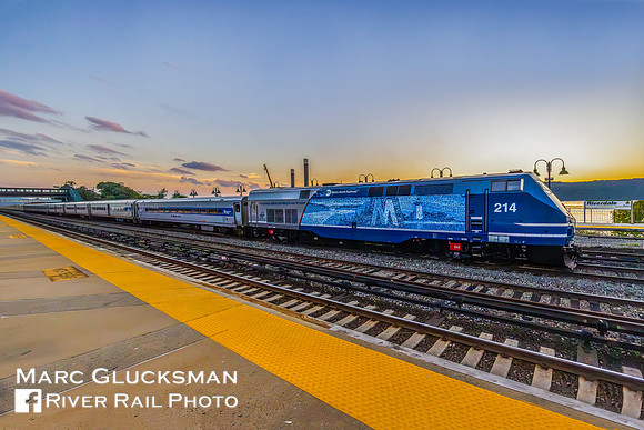 MTA Metro-North Railroad Train 8856 MNCW 214 (40th Ann/Employee Appreciation), Bronx, New York