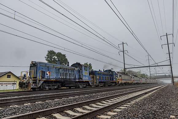 SEPTA/SPAX AEM-7 Funeral Train