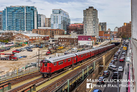 MTA NYCT Subway/NYTM, Baseball Nostalgia Special, R-33, Flushing, New York