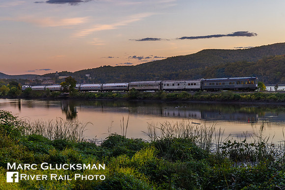 Amtrak Train 244, URHS NYC "Hickory Creek", Cold Spring, New York