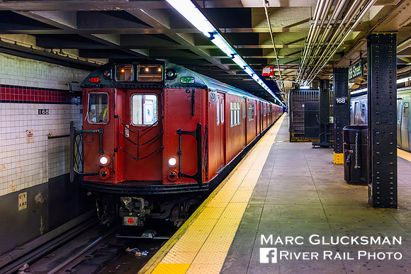 MTA NYCT Subway/NYTM, Baseball Nostalgia Special, R-33, 168 Street, New York, New York