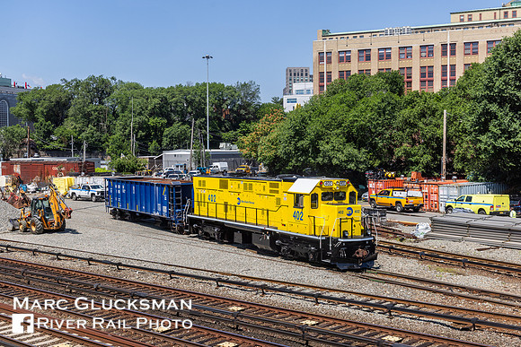 MTA Metro-North Railroad, AMMO MNCW 402, Mott Haven, Bronx, New York