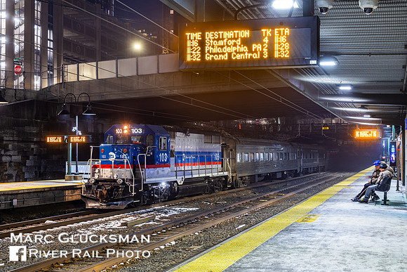 Amtrak MNR URHS Car Move, New Rochelle, New York