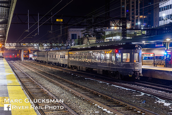 Amtrak MNR URHS Car Move, New Rochelle, New York