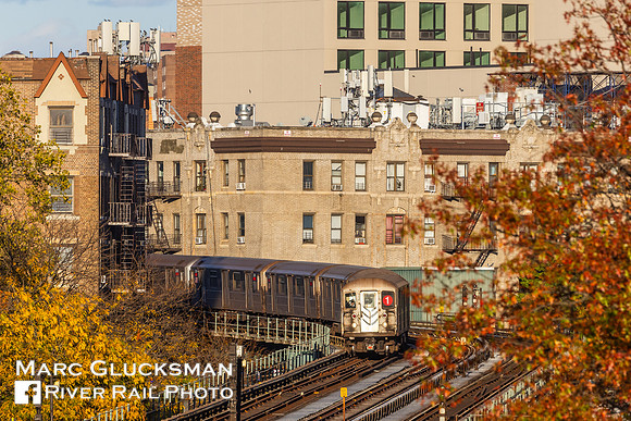 MTA NYCT Subway, R-62A Dyckman Street Station, New York, NY