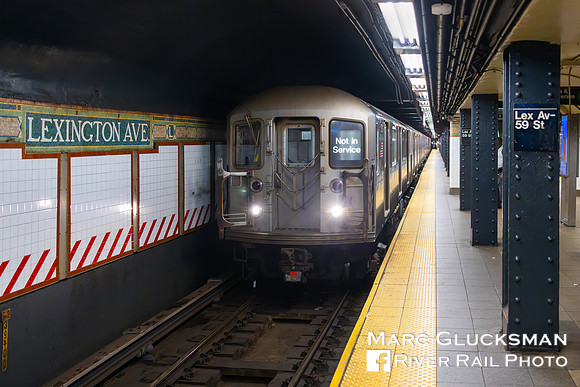 MTA NYCT Subway, R-62A on B Division, Lexington-59 Street, New York, New York